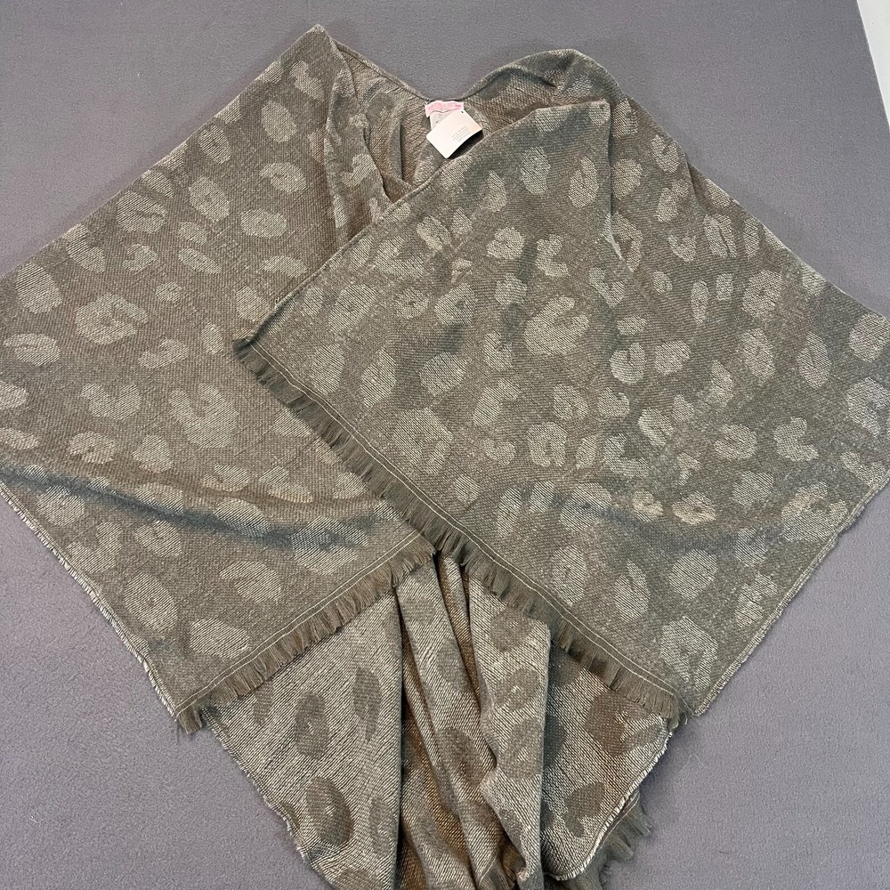 Papillon Wrap Shawl Gray Leopard Print Fringe Tassel V Neck About 60 in One Size